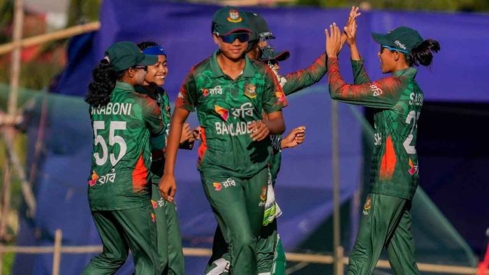 বাংলাদেশকে হা‌রি‌য়ে সি‌রি‌জে সমতা আন‌লো পা‌কিস্তান 